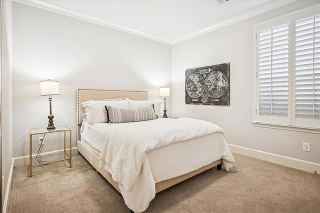 Building Photo - 1516 Pecos St