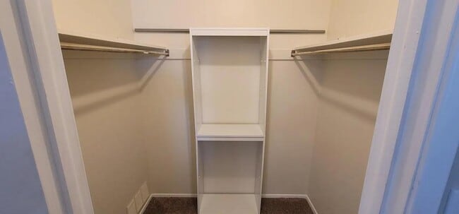 Building Photo - 9209 E Nassau Ave