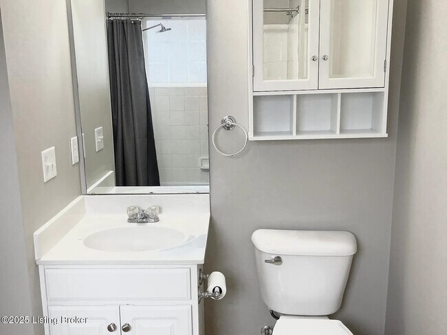 Building Photo - 1110 Westlynne Place