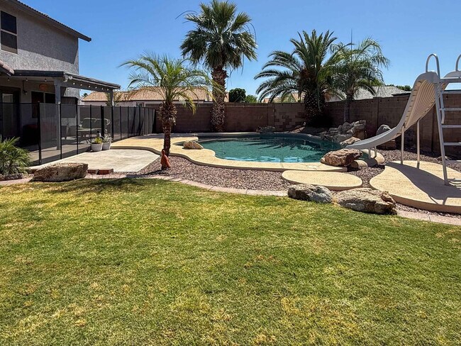 Building Photo - 3103 W Zachary Dr