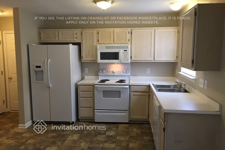 Building Photo - 8410 Blue Aster Ln