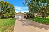 Building Photo - 4220 Grove Park Ln