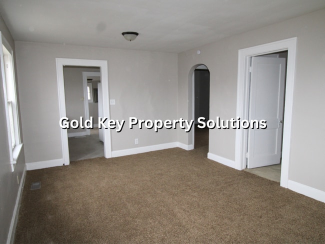 Building Photo - Updated 2 Bed 1 Bath Home for Rent (NO SECTION 8)