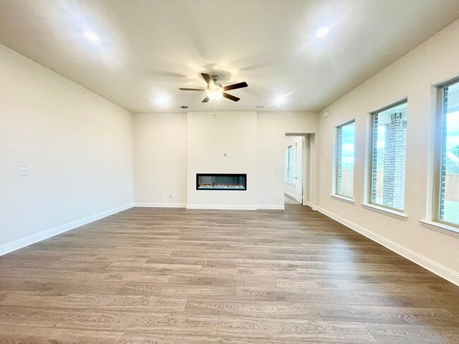 Building Photo - 1632 Estivella Dr