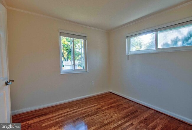 Building Photo - 495 N Pickett St