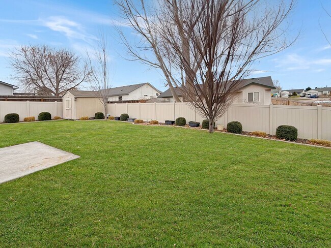 Building Photo - Upgraded 3-Bedroom Home on Cul-de-Sac Near Downtown Nampa & I-84