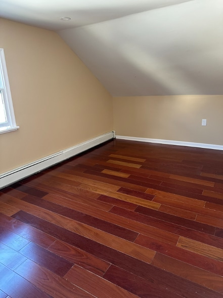 Building Photo - 43 Russett Ln