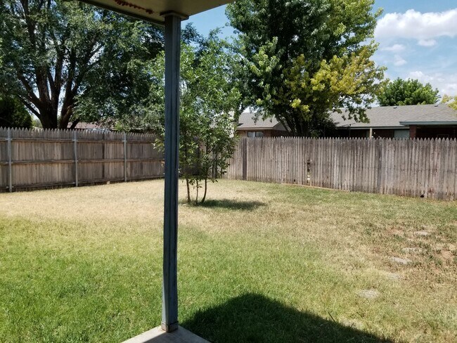 Building Photo - GREAT HOME IN NE CLOVIS NEAR MESA ELEMENTARY