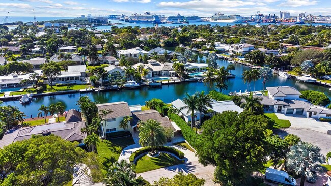 Building Photo - 2612 Marion Dr