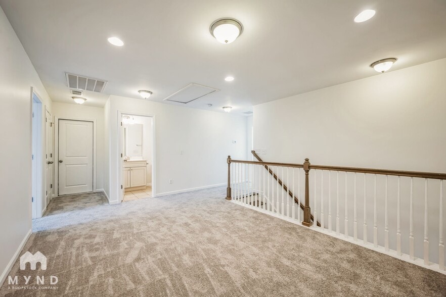 Building Photo - 3910 Greico Rd
