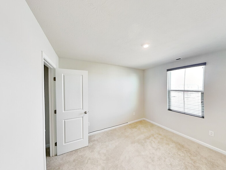 Building Photo - 855 Black Rock Cir