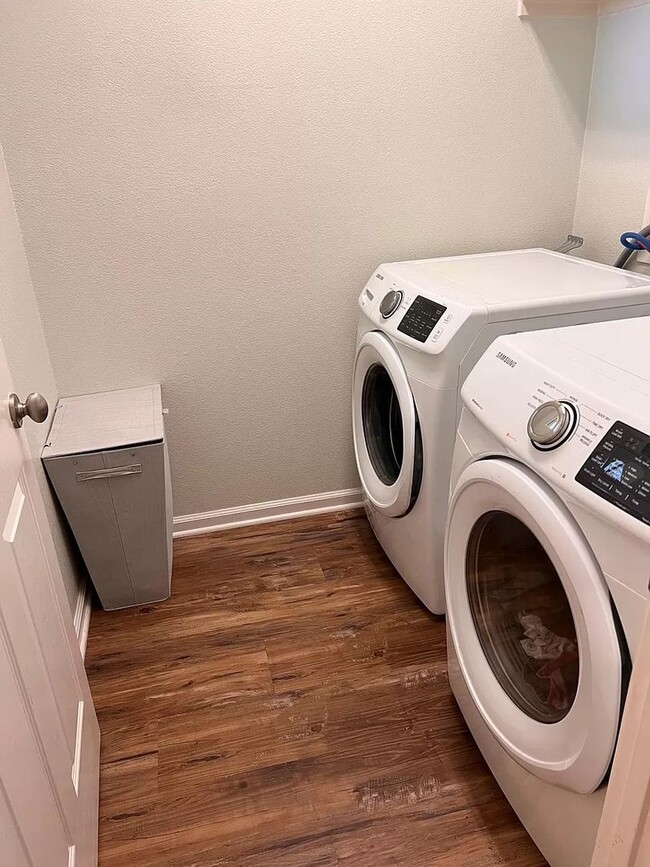 Building Photo - Charming 3-Bedroom Home with Covered Patio and Modern Upgrades