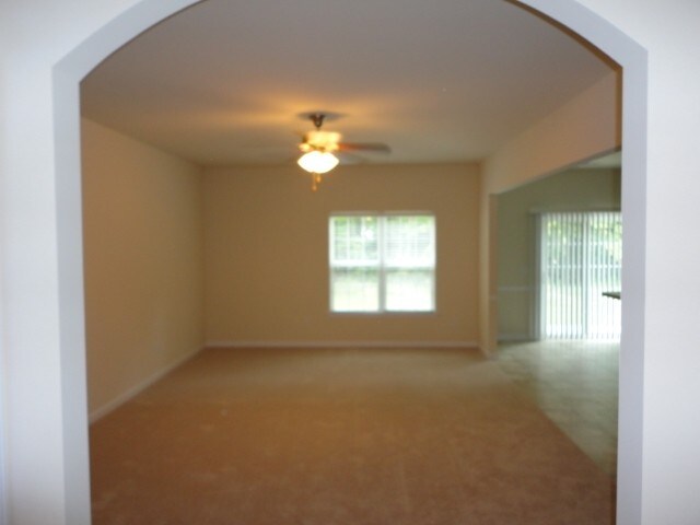 Building Photo - 118 Still Water Cir