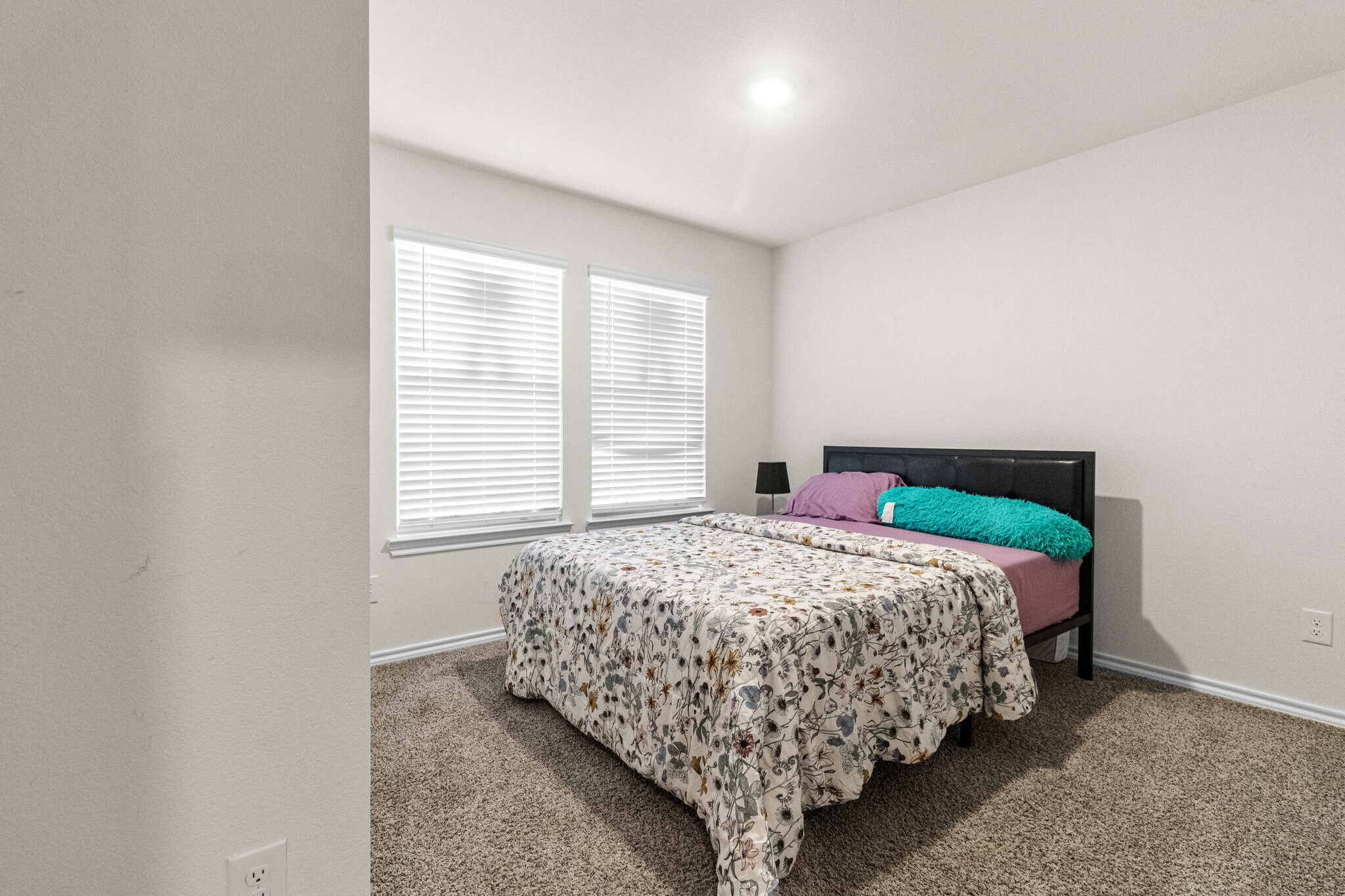 Building Photo - 2928 Roper St