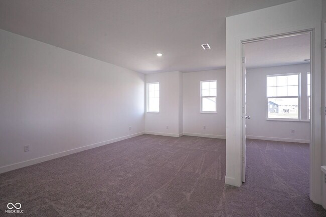 Building Photo - 9085 Summerton St