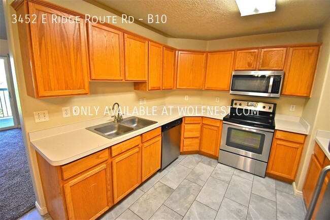 Building Photo - Breathtaking 3 Bed Eagle Mountain Condo! N...