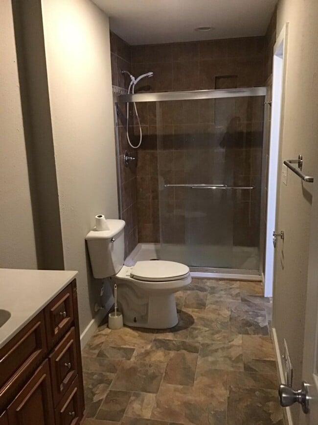 Building Photo - COMING SOON!! 3 bed, 2 bath Newly Remodeled