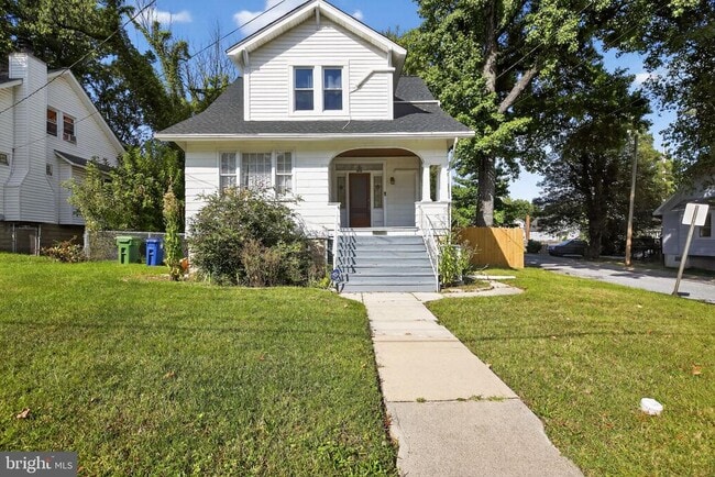 Building Photo - 4512 White Ave