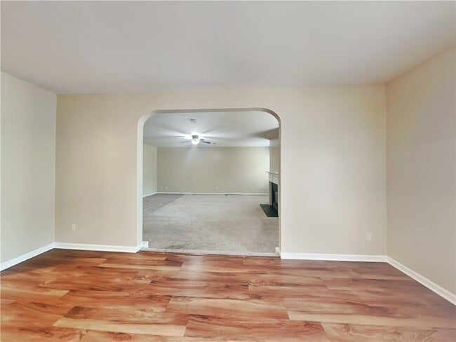 Building Photo - 618 Maltese Dr
