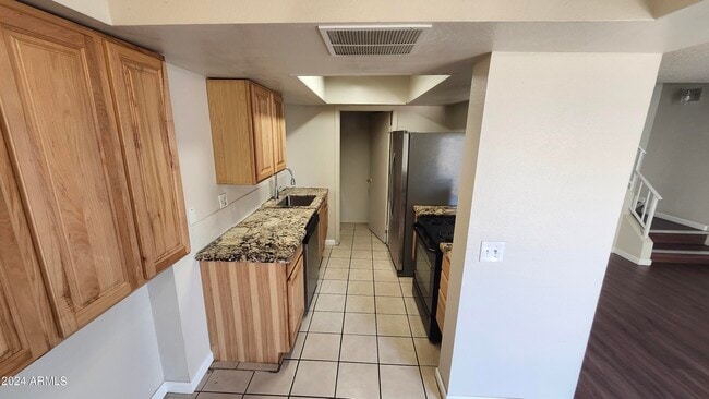Building Photo - 5844 N 48th Ave