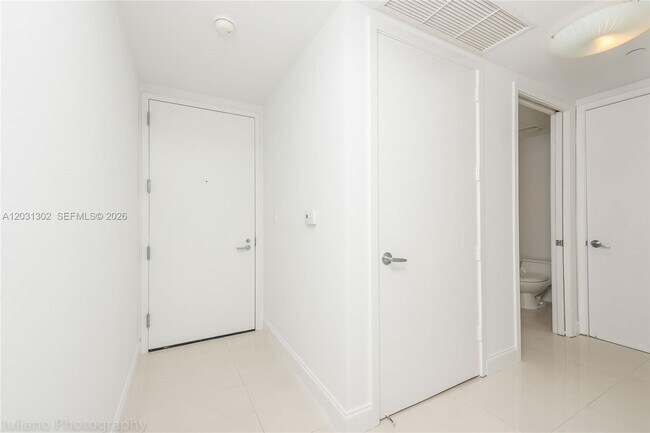 Building Photo - 1040 Biscayne Blvd