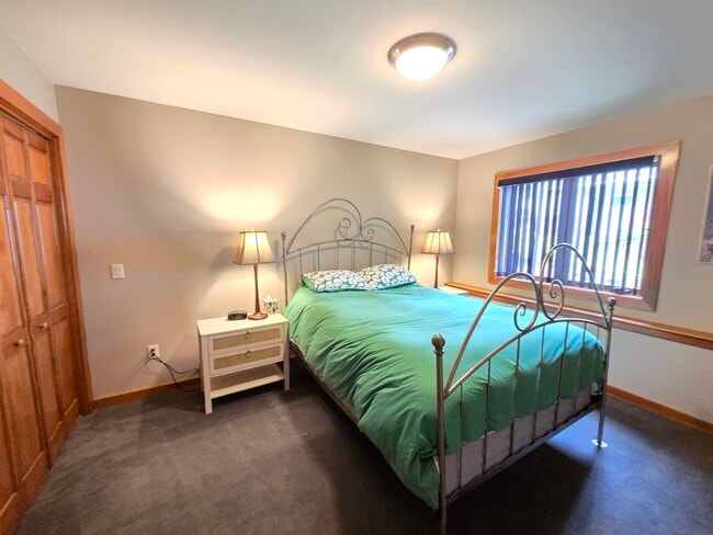 Building Photo - 20 Bonardi Dr