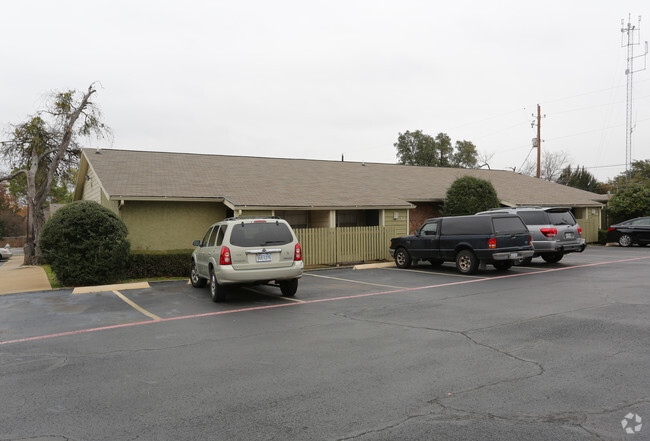 Building Photo - Peppermill Apartments