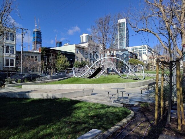 Building Photo - Outside Portfolio