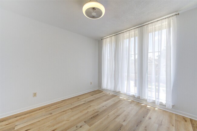 Building Photo - 16026 Rustic Sands Dr