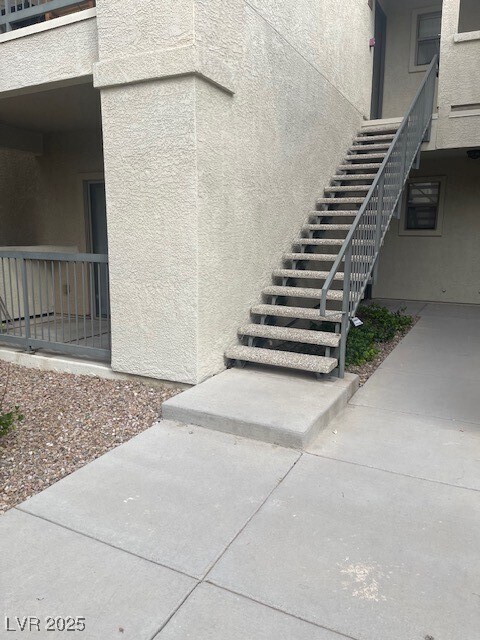 Primary Photo - 8000 W Badura Ave