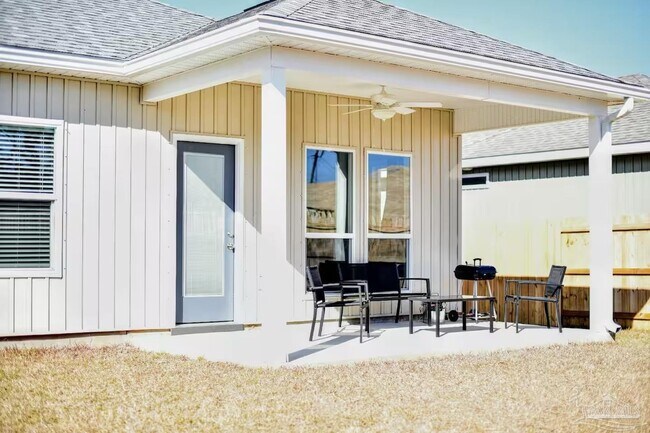 Building Photo - 5446 Medina Rd