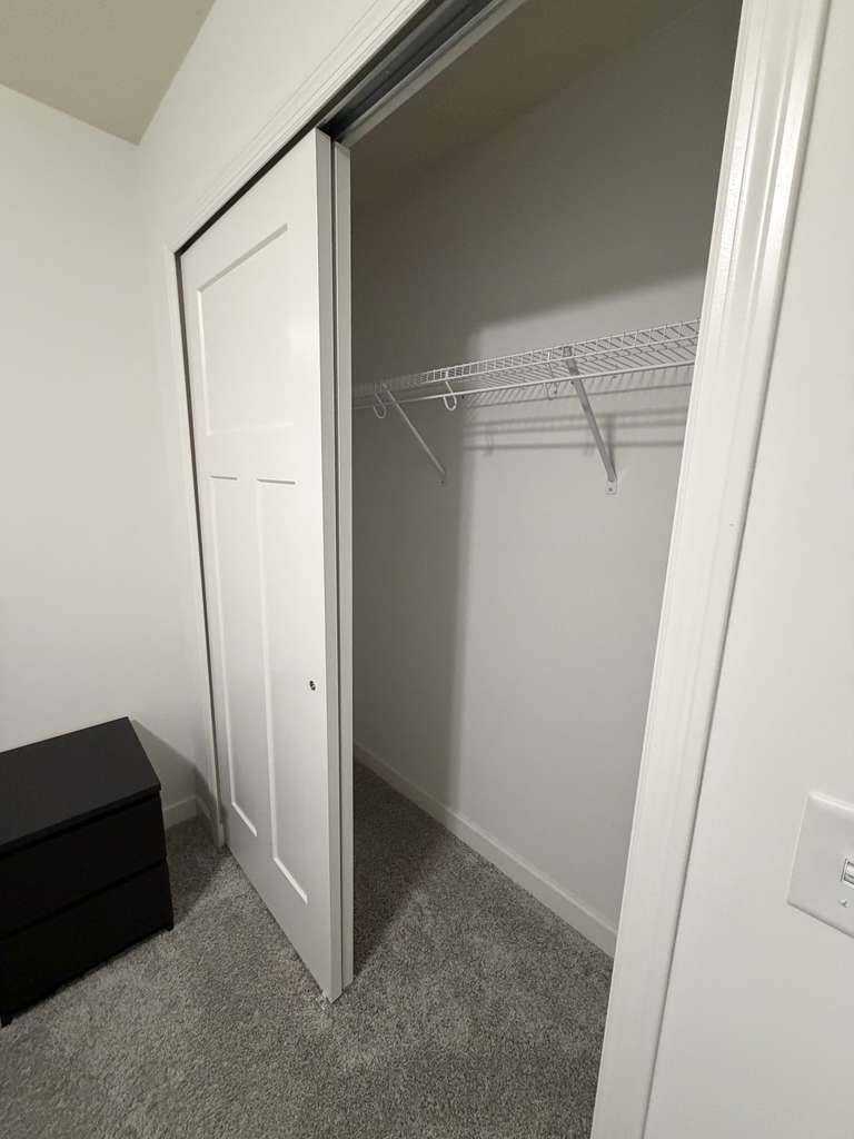 Building Photo - 10604 Heron Ave S