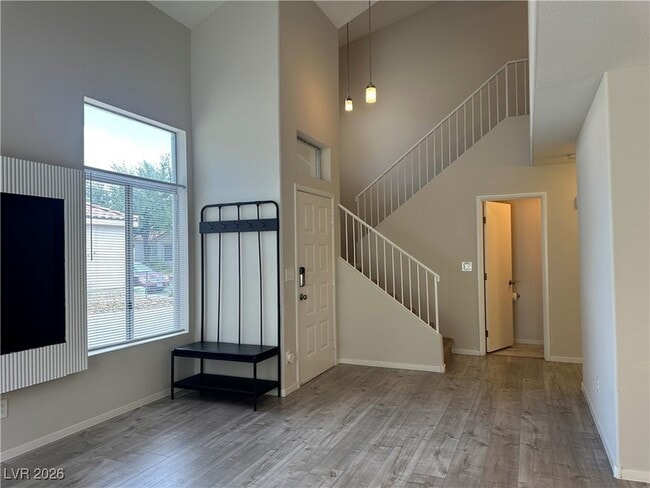 Building Photo - 2427 Cliffwood Dr