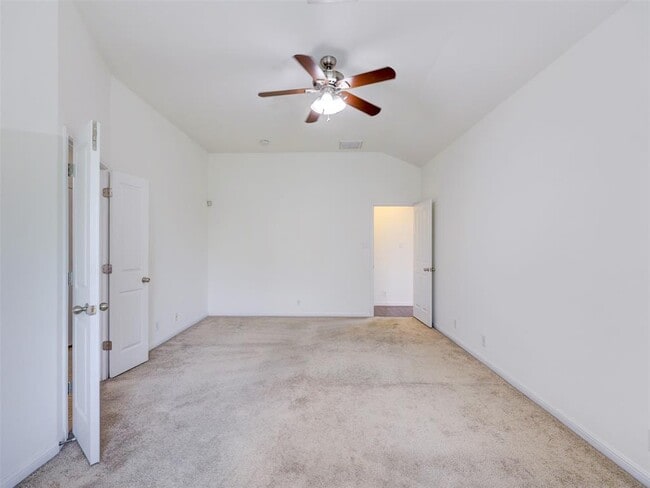 Building Photo - 11600 Yeadon Way