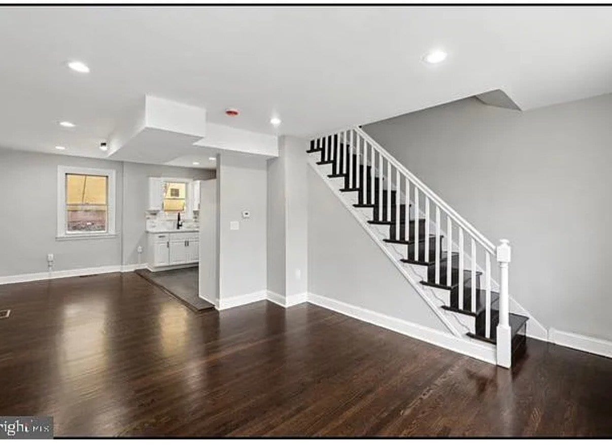 Building Photo - 4034 Lawndale St