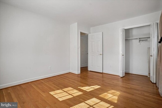 Building Photo - 1221 Forestville Dr