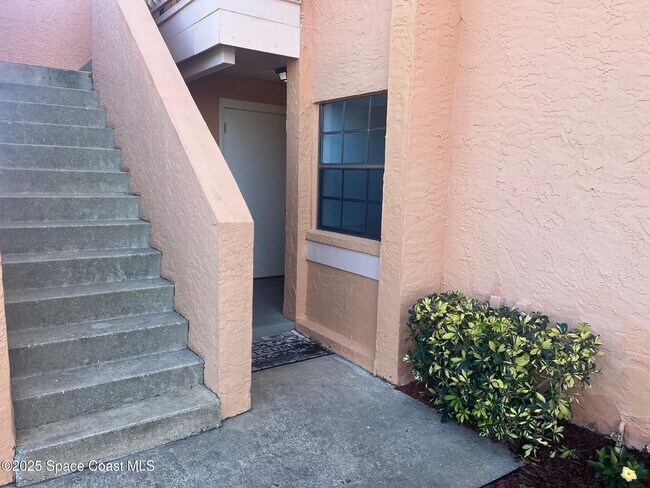 Building Photo - 2107 Hidden Grove Ln