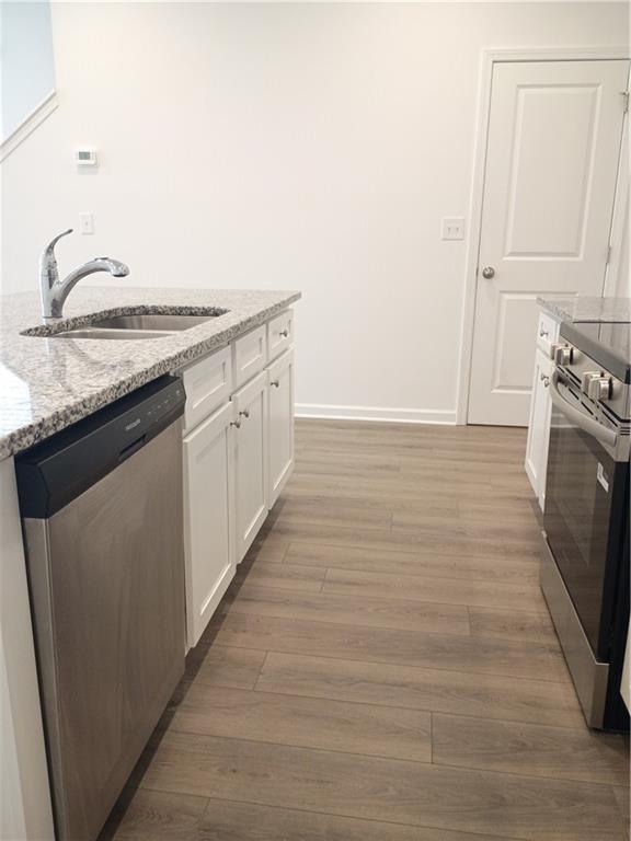 Building Photo - 124 Hazel Dr