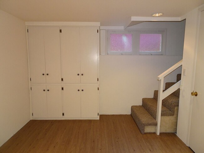 Building Photo - 3Bd/2Ba Seattle Home