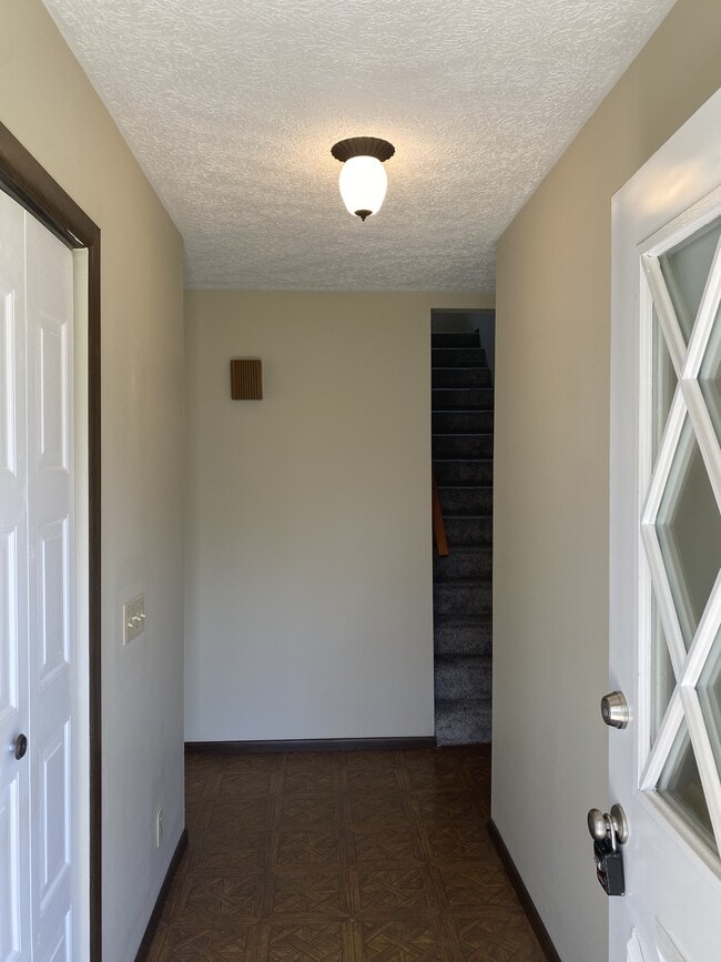 Building Photo - 12460 Collins-Arbogast Rd