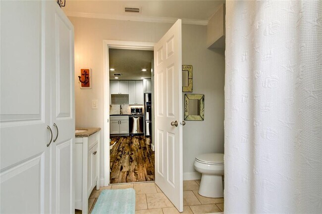 Building Photo - 1907 2nd St N