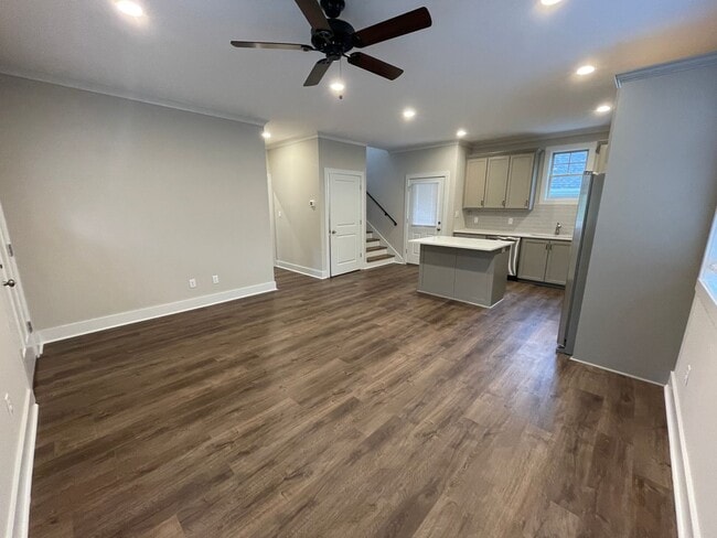 Building Photo - 2BA / 2BA FOR RENT
