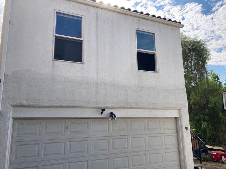 Primary Photo - 1526 E Wilson Ave