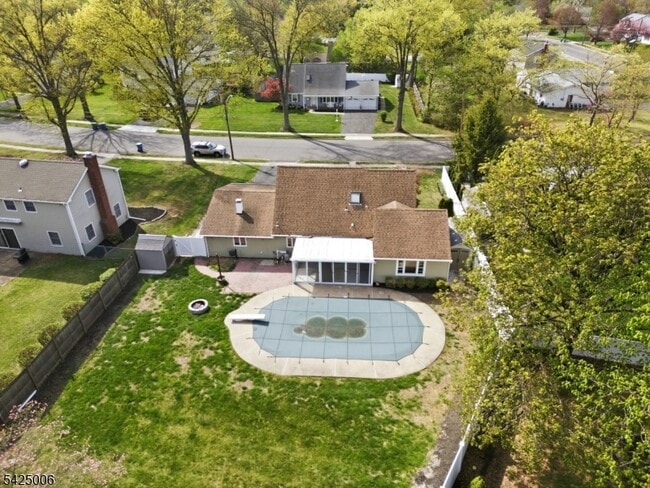 Building Photo - 3 Cypress Rd