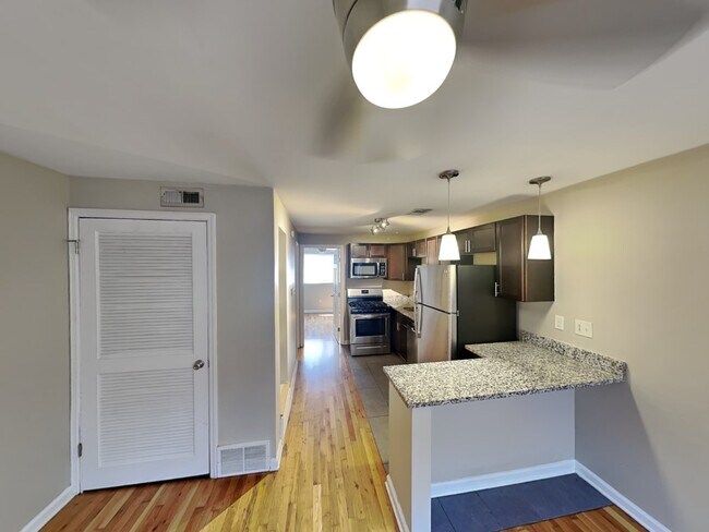 Building Photo - Lantern Square Apartments-A3