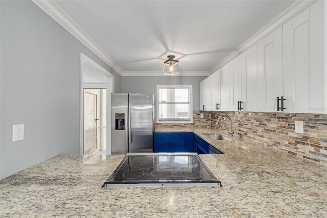 Building Photo - 2625 FL-590