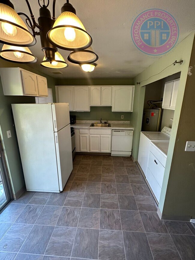 Building Photo - odo7401