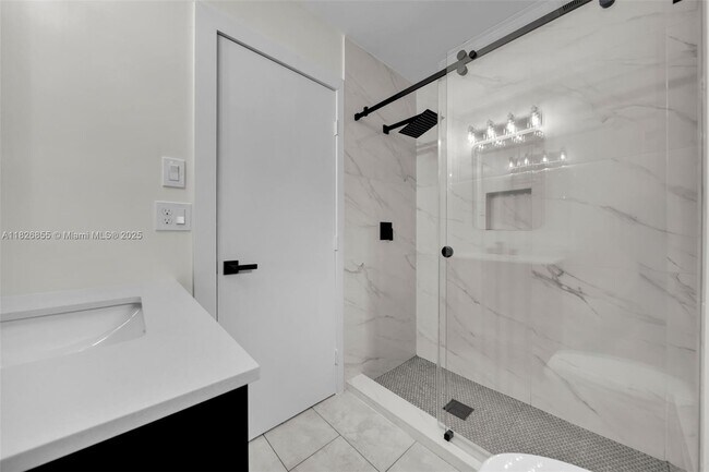 Building Photo - 1321 Frizzell Ln NW