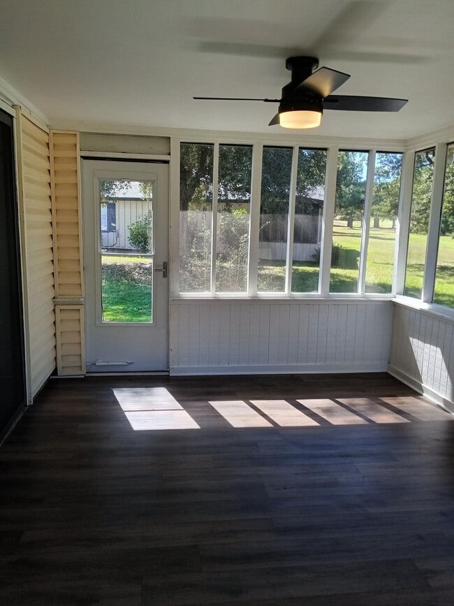 Building Photo - 4430 Goshen Lake Dr S