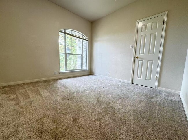 Building Photo - 10204 Tenava Ct